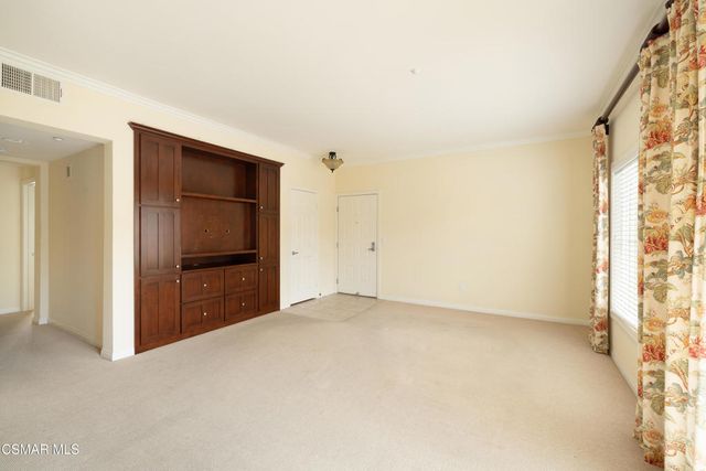 485 Country Club Drive 225, Simi Valley, CA 93065