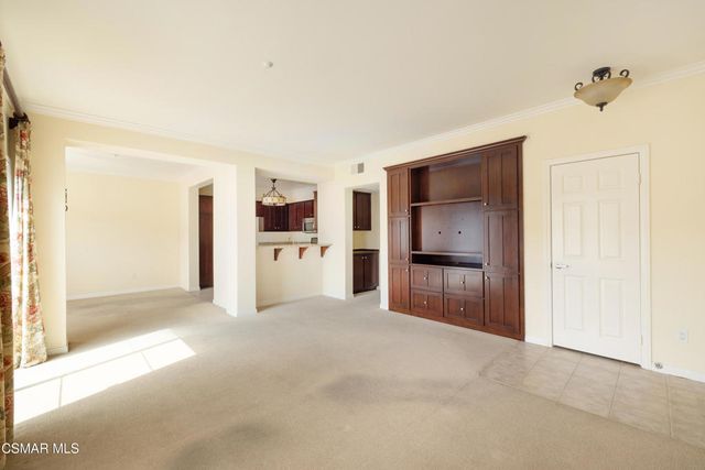 485 Country Club Drive 225, Simi Valley, CA 93065