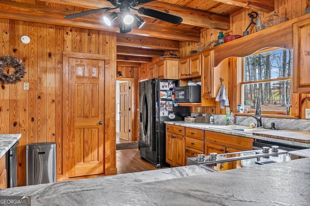 2376 Smokey Road, Newnan, GA 30263