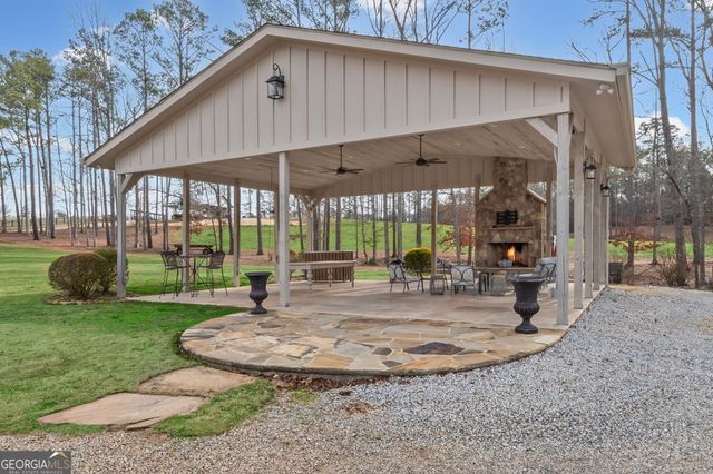 2376 Smokey Road, Newnan, GA 30263