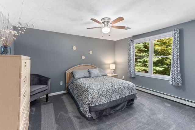 6 Mayhew Farm Dr, Mansfield, MA 02048