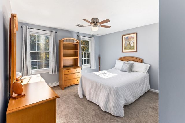 6 Mayhew Farm Dr, Mansfield, MA 02048