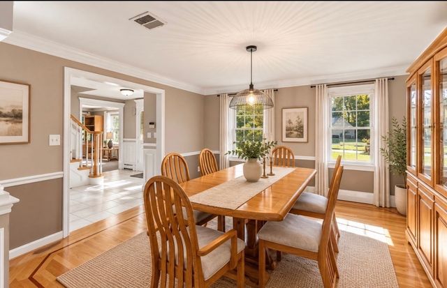 6 Mayhew Farm Dr, Mansfield, MA 02048
