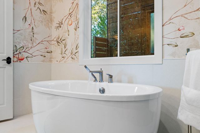 2706 Rivercrest DR, Austin, TX 78746