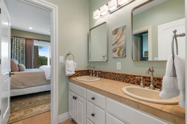 2706 Rivercrest DR, Austin, TX 78746