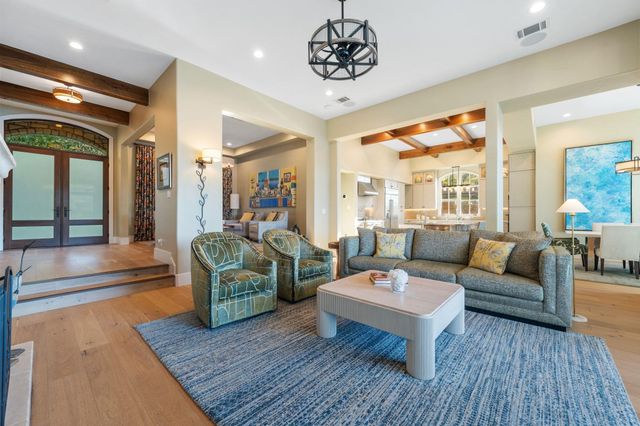 2706 Rivercrest DR, Austin, TX 78746