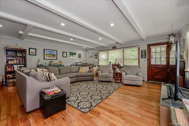 12 Knoll Crest, Miller Place, NY 11764