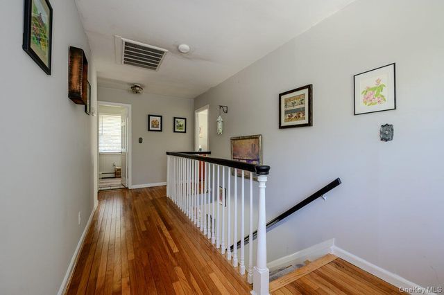 12 Knoll Crest, Miller Place, NY 11764