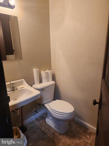 56 N CENTRE ST, Cumberland, MD 21502