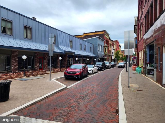 56 N CENTRE ST, Cumberland, MD 21502