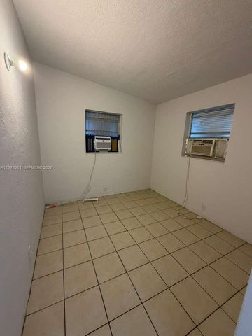 132 NE 70th St Back, Miami, FL 33138