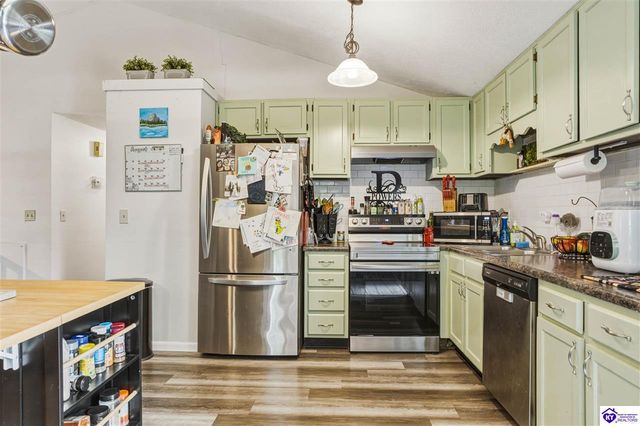 957 Wildflower Ridge Road, Brandenburg, KY 40108