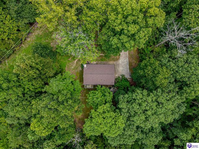 957 Wildflower Ridge Road, Brandenburg, KY 40108