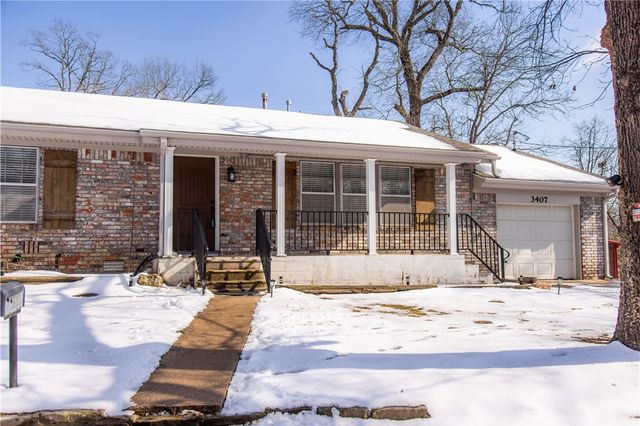 3407 Ridge Road, Siloam Springs, AR 72761