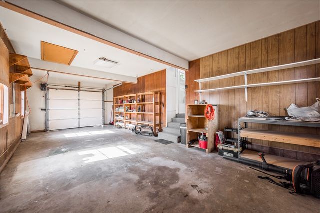 3407 Ridge Road, Siloam Springs, AR 72761