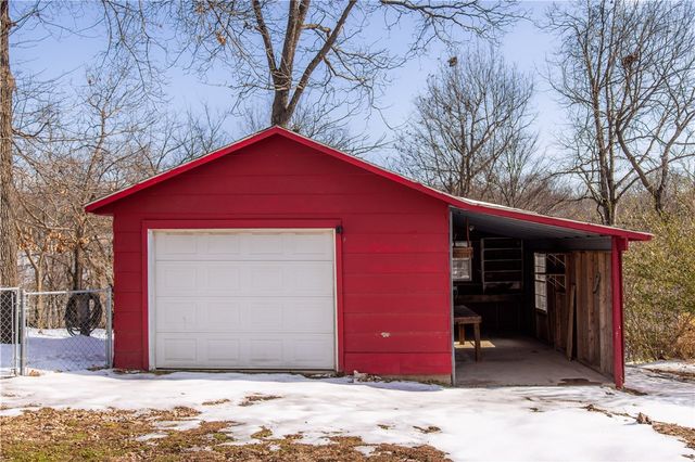 3407 Ridge Road, Siloam Springs, AR 72761