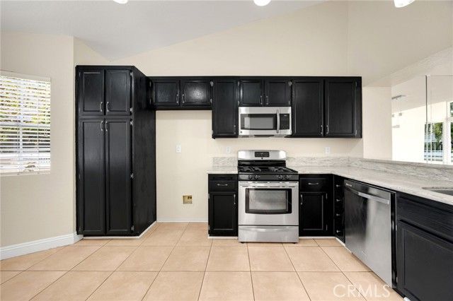 3740 S Bear St F, Santa Ana, CA 92704