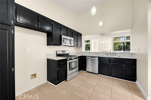 3740 S Bear St F, Santa Ana, CA 92704