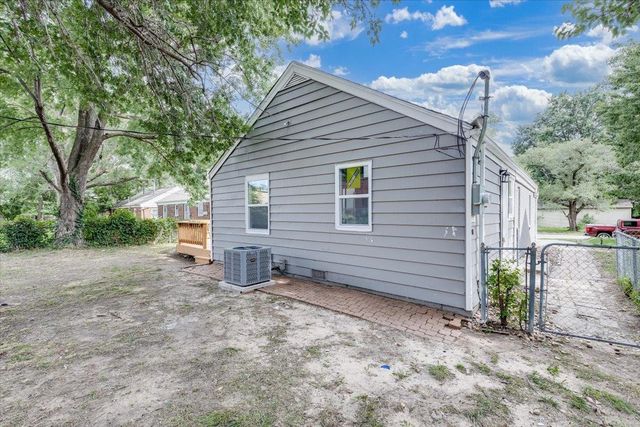 6724 E Orme, Wichita, KS 67207