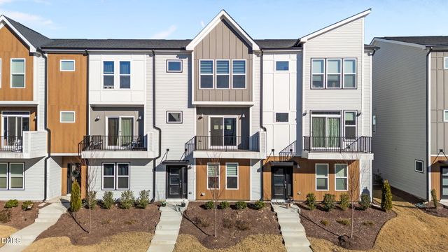 2112 Big Falls Drive, Wendell, NC 27591