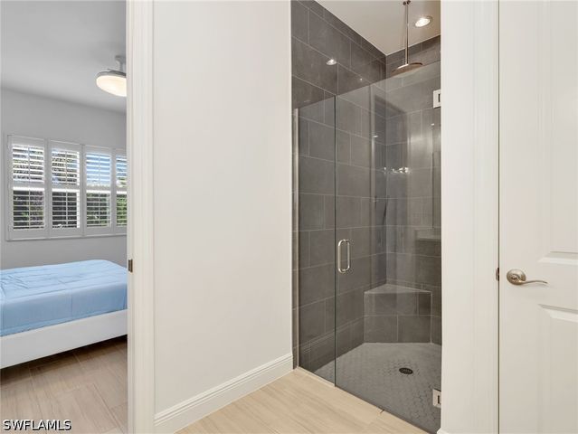 9052 Saint Lucia DR, Naples, FL 34114