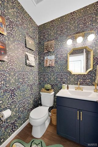 1195 Winding Bluffs Way, Fenton, MO 63026