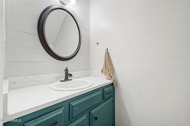 1041 E LODGE Drive, Tempe, AZ 85283