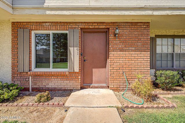 1041 E LODGE Drive, Tempe, AZ 85283