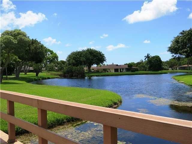 10110 Cedar Point Boulevard 305, Boynton Beach, FL 33437