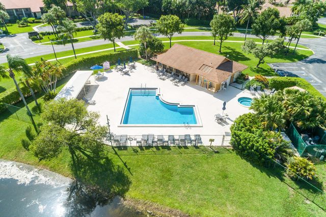 10110 Cedar Point Boulevard 305, Boynton Beach, FL 33437