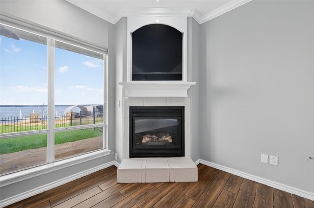 16 Regency Point, Conroe, TX 77356