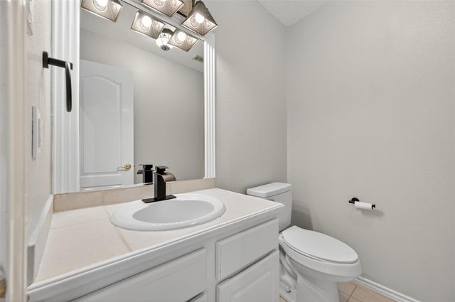 16 Regency Point, Conroe, TX 77356