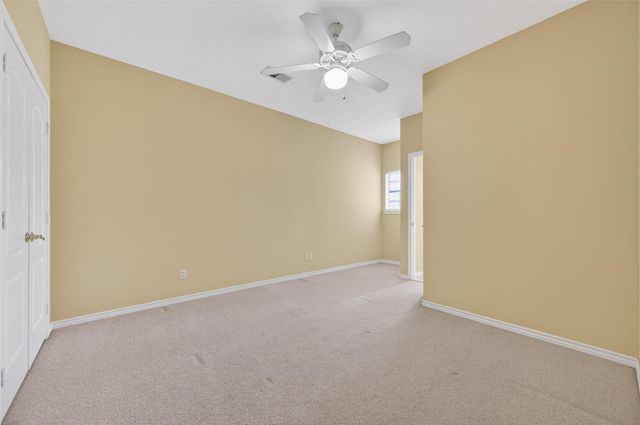 16 Regency Point, Conroe, TX 77356