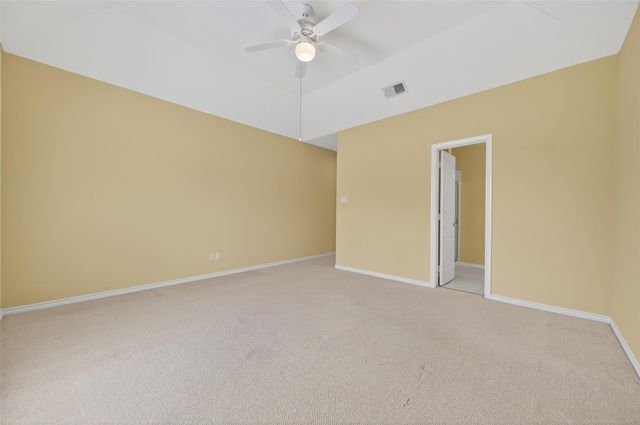 16 Regency Point, Conroe, TX 77356