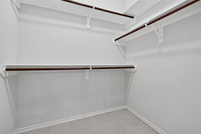 16 Regency Point, Conroe, TX 77356