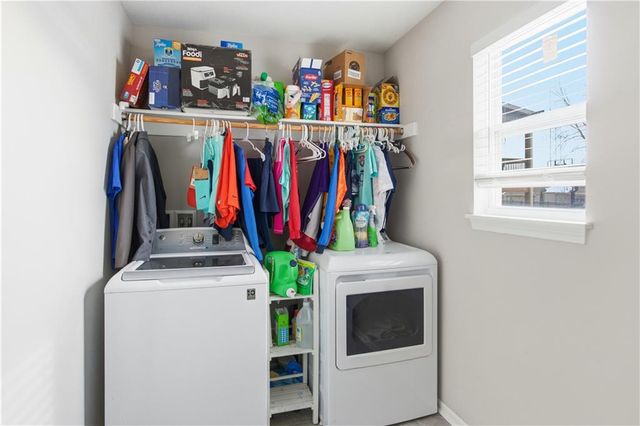 14223 Amanda Lane, Basehor, KS 66007