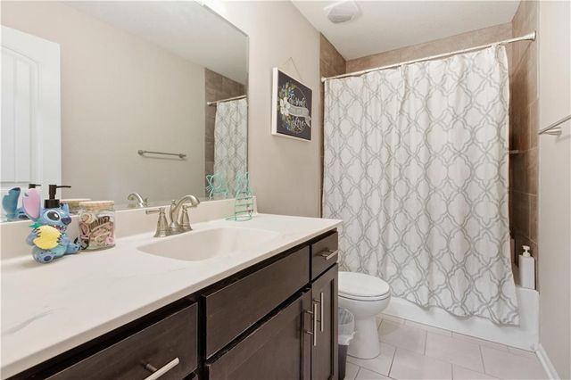 14223 Amanda Lane, Basehor, KS 66007