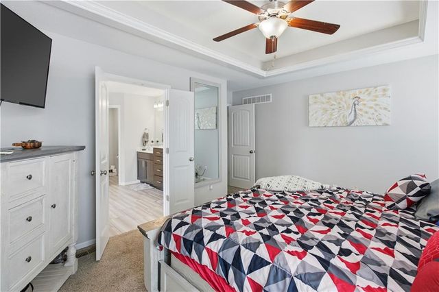 14223 Amanda Lane, Basehor, KS 66007