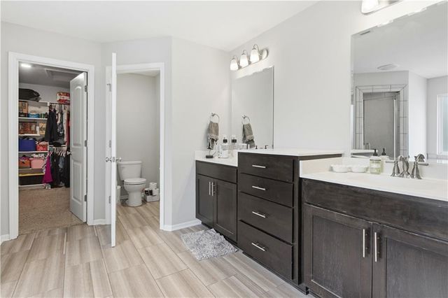 14223 Amanda Lane, Basehor, KS 66007