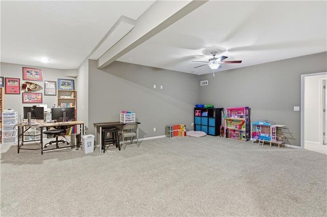 14223 Amanda Lane, Basehor, KS 66007