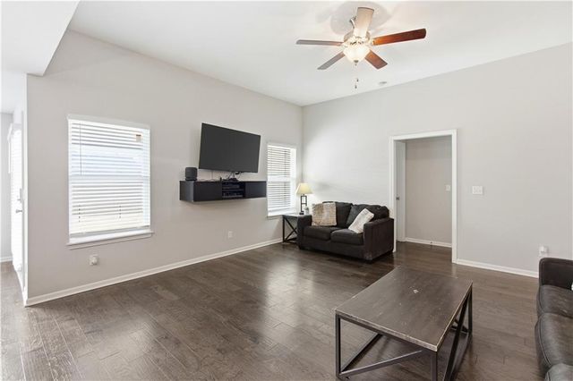 14223 Amanda Lane, Basehor, KS 66007