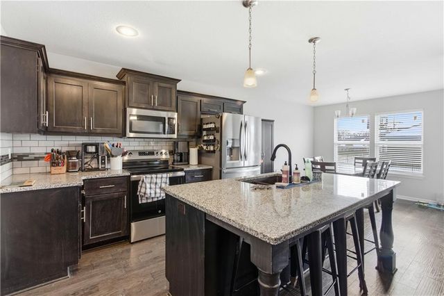 14223 Amanda Lane, Basehor, KS 66007