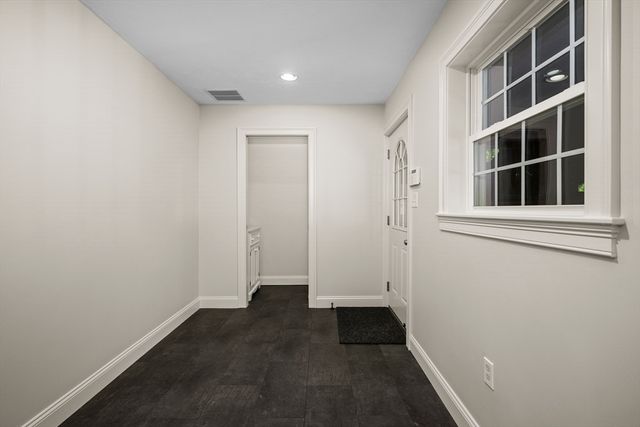 70 Ellis Road, Southbridge, MA 01550