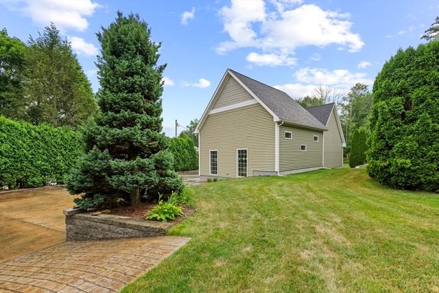 70 Ellis Road, Southbridge, MA 01550