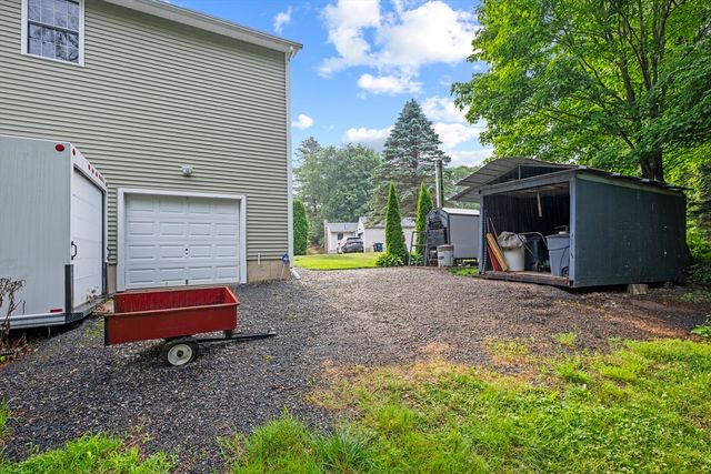 70 Ellis Road, Southbridge, MA 01550