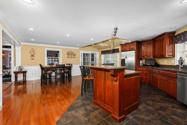 70 Ellis Road, Southbridge, MA 01550