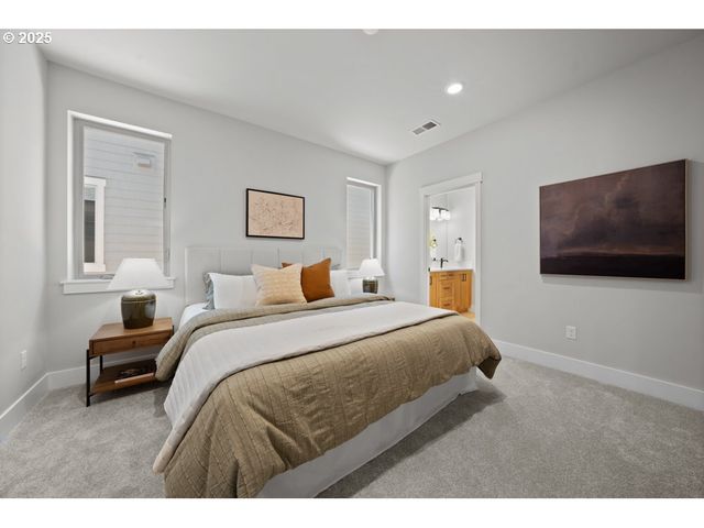 2469 N Villa Rd, Newberg, OR 97132