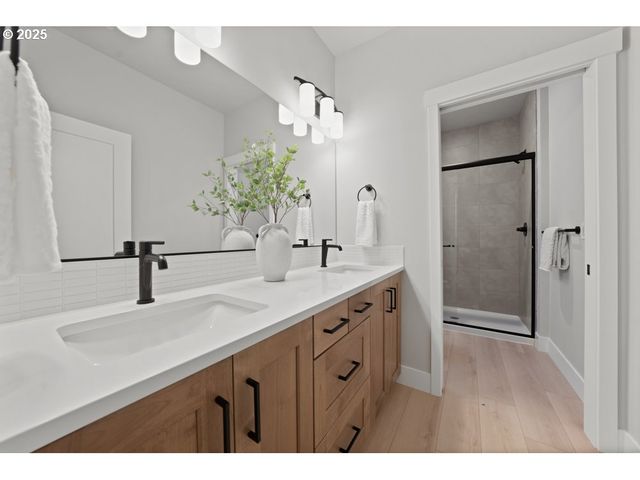 2469 N Villa Rd, Newberg, OR 97132