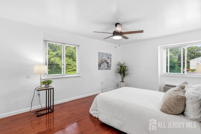 12 norwich Place, Franklin Twsp, NJ 08873
