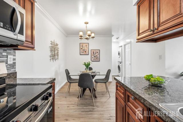 12 norwich Place, Franklin Twsp, NJ 08873